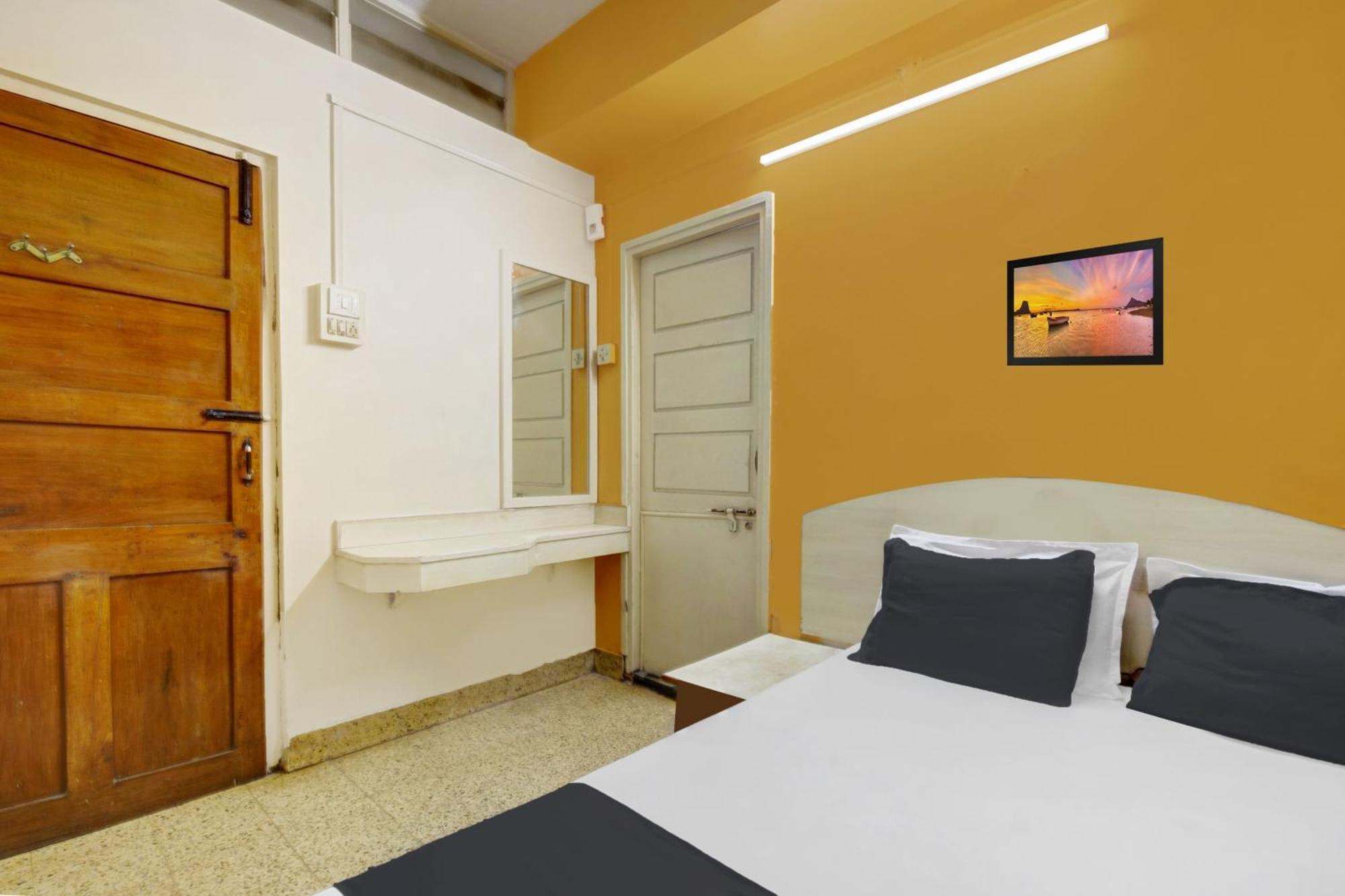 Spot On Shree Ram Residency Otel Hubli Dış mekan fotoğraf