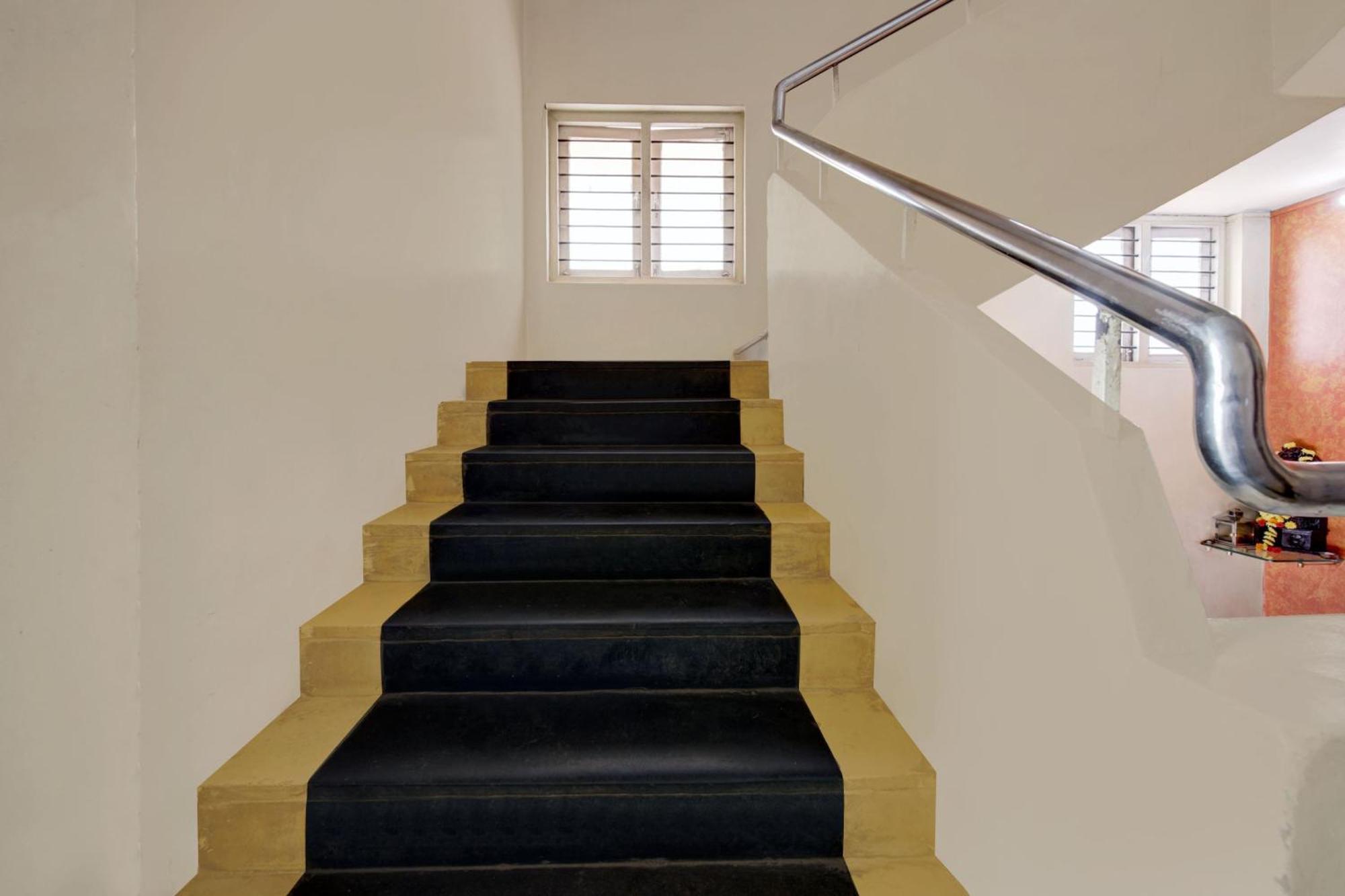Spot On Shree Ram Residency Otel Hubli Dış mekan fotoğraf